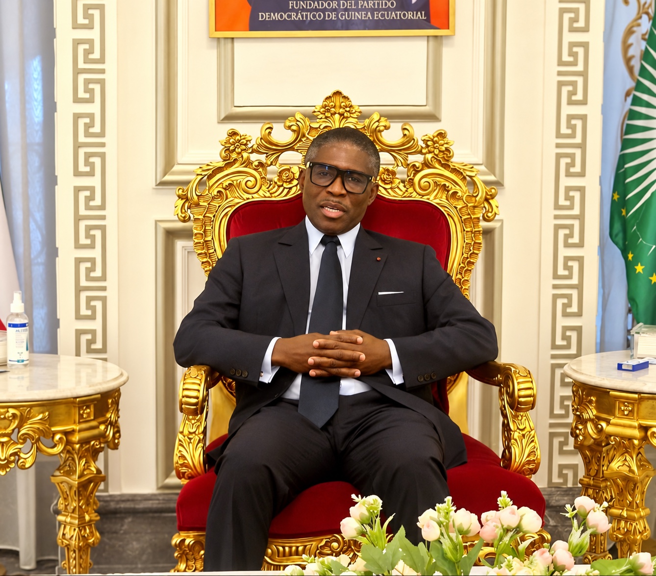 Su Excelencia Teodoro Nguema Obiang Mangue, Vicepresidente de la República, en su despacho